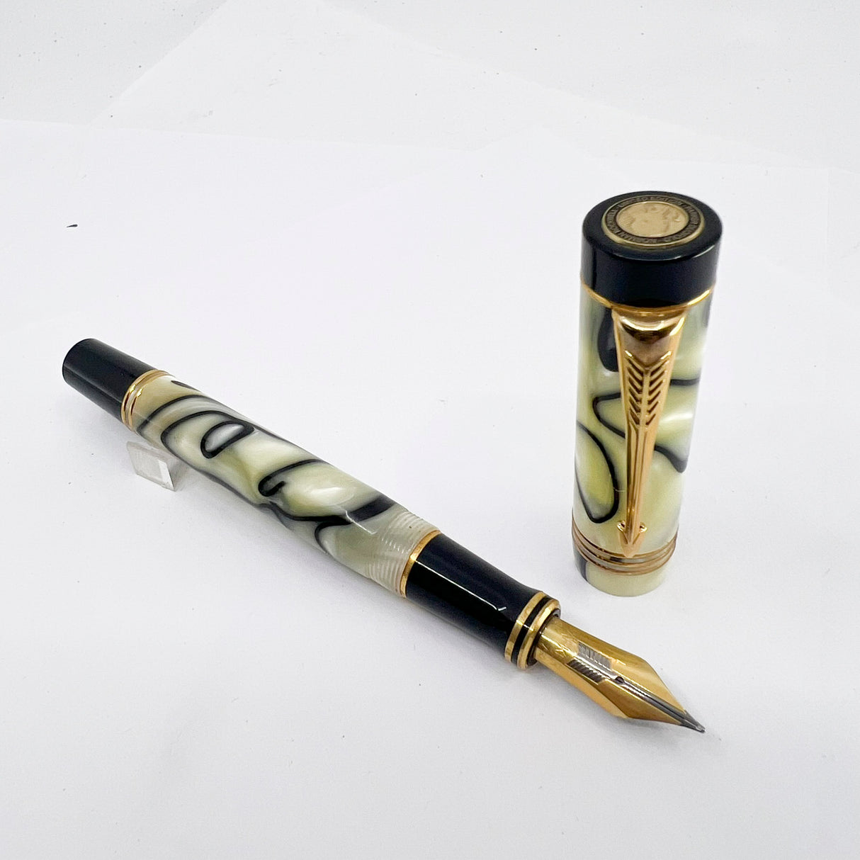 Parker Norman Rockwell Duofold Centennial Limited Edition Unique Swirly  Black & Pearl Fountain Pen - Medium 18kt Gold Nib -  Trim Rings and the Cap Top Medallion are Solid 18k Gold!