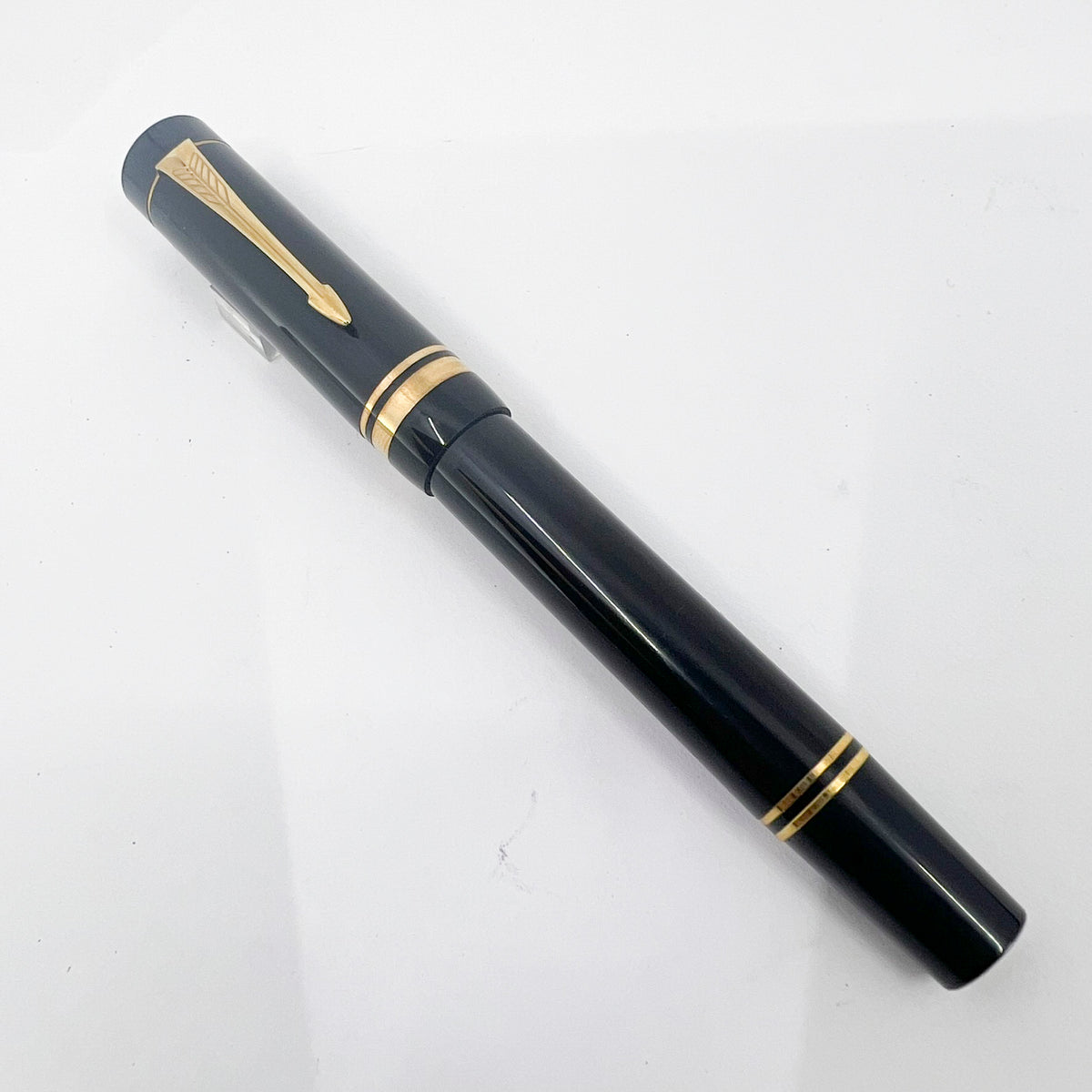 Parker Duofold Centennial (Largest) Black  Fountain Pen - Broad Oblique #91 18kt Gold Nib (Circa 1989)
