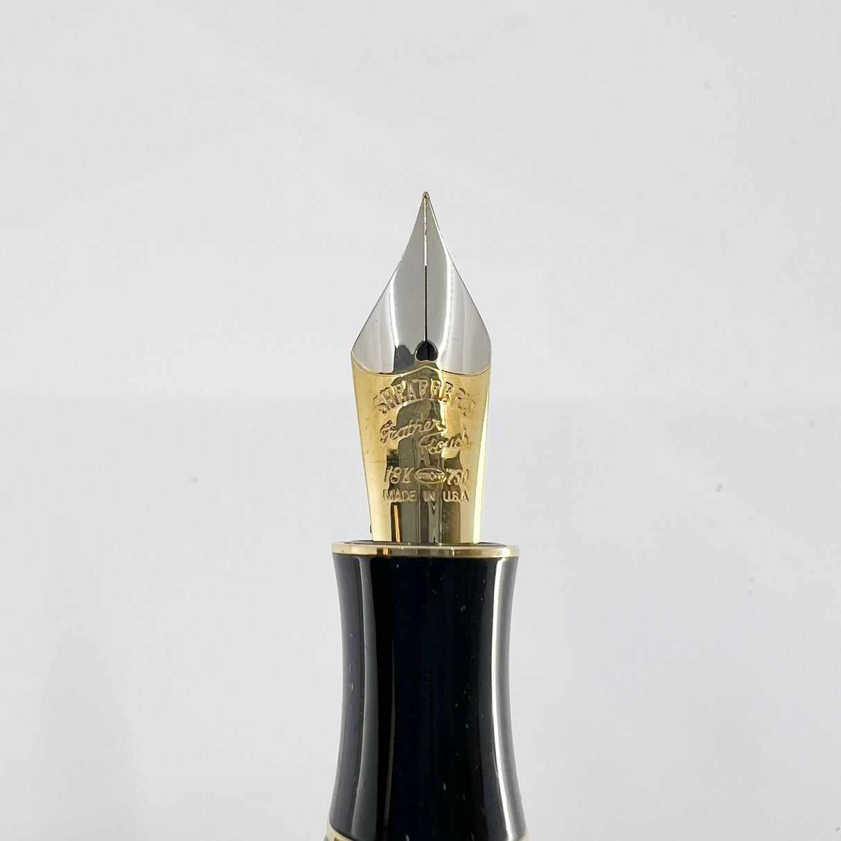 Sheaffer Balance Marbled Jade Green Fountain Pen - Extra Fine 18kt Gold Nib