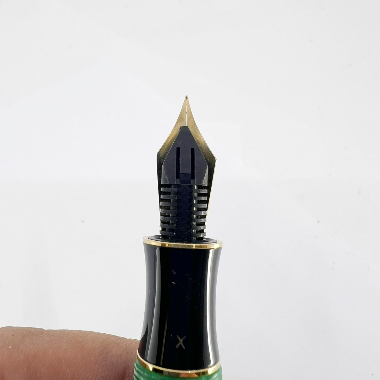 Sheaffer Balance Marbled Jade Green Fountain Pen - Extra Fine 18kt Gold Nib
