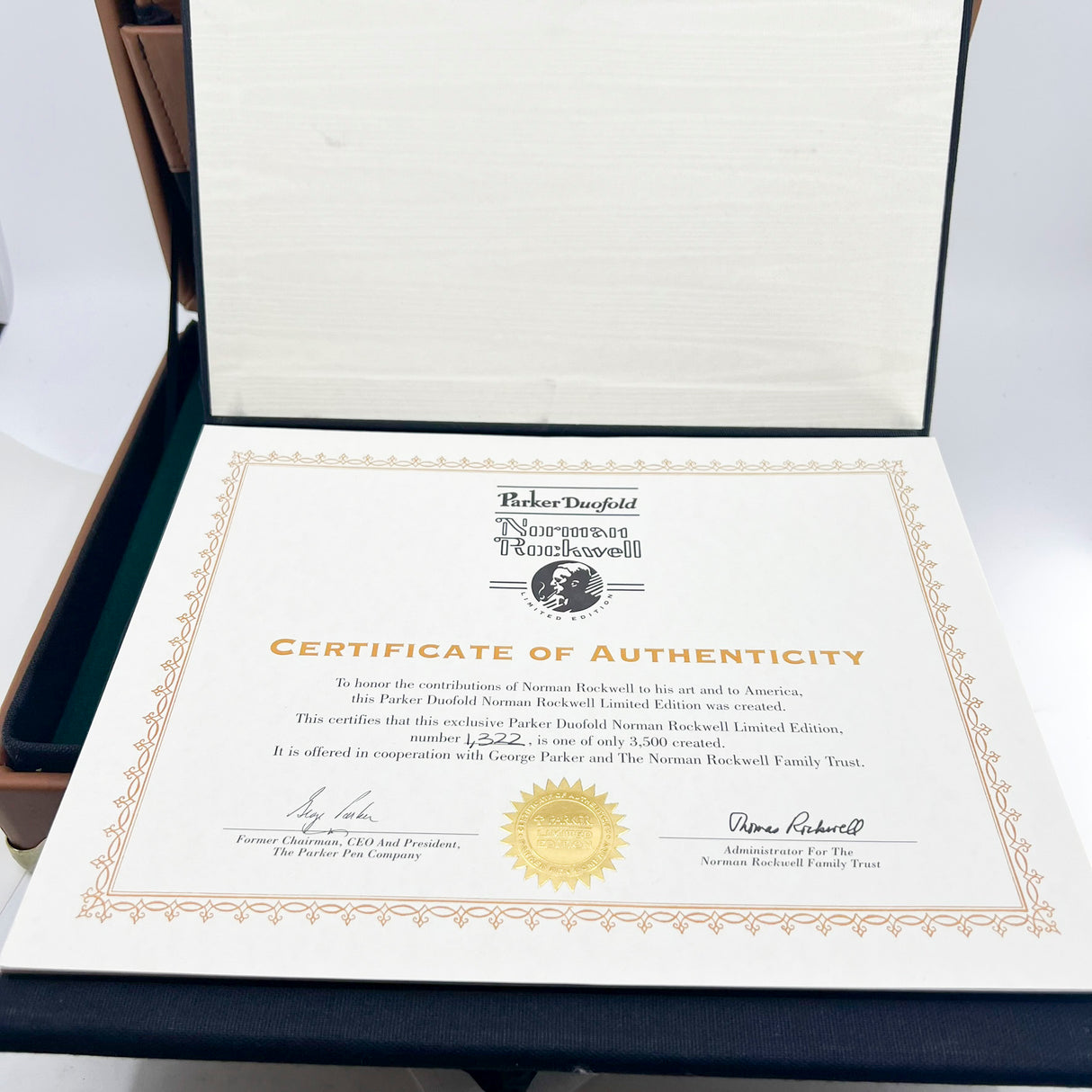 Parker Norman Rockwell Duofold Centennial Limited Edition Unique Swirly  Black & Pearl Fountain Pen - Medium 18kt Gold Nib -  Trim Rings and the Cap Top Medallion are Solid 18k Gold!