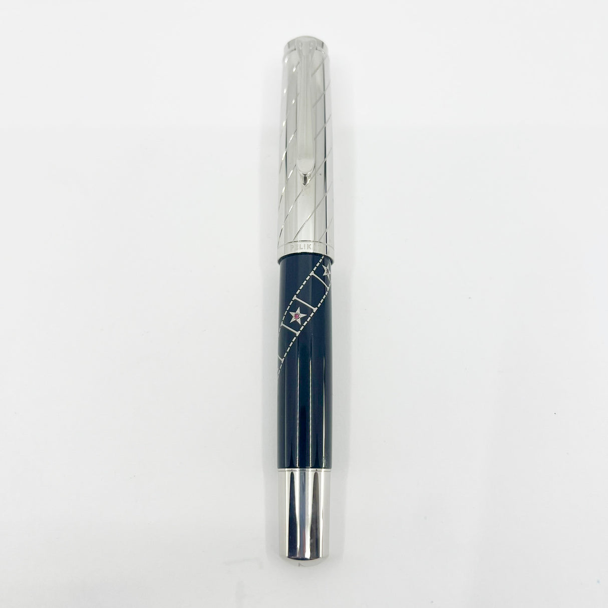 Pelikan Souveran M1005  Silver Screen Limited Edition Fountain Pen - Medium 18kt Gold Nib