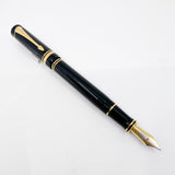 Parker Centennial (Largest Size) Black Duofold Fountain Pen (Circa 1991) - Broad Oblique (#89) 18kt Gold Nib
