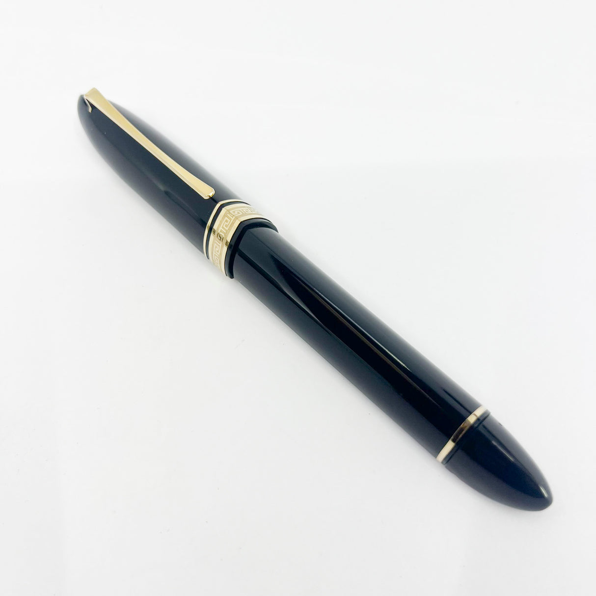 OMAS Oversized Blue/Black #360 Triangulated Fountain Pen - Fine 18kt Gold Nib