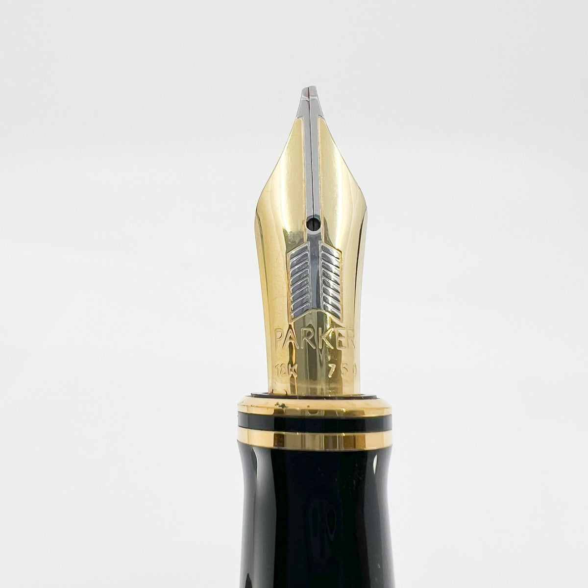 Parker Centennial (Largest Size) Black Duofold Fountain Pen (Circa 1991) - Broad Oblique (#89) 18kt Gold Nib