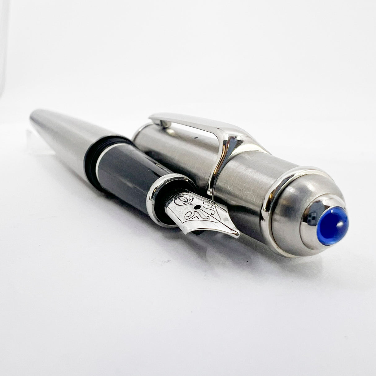 Cartier Diabolo Brushed Stainless Steel Fountain Pen - Medium 18kt Gold Nib