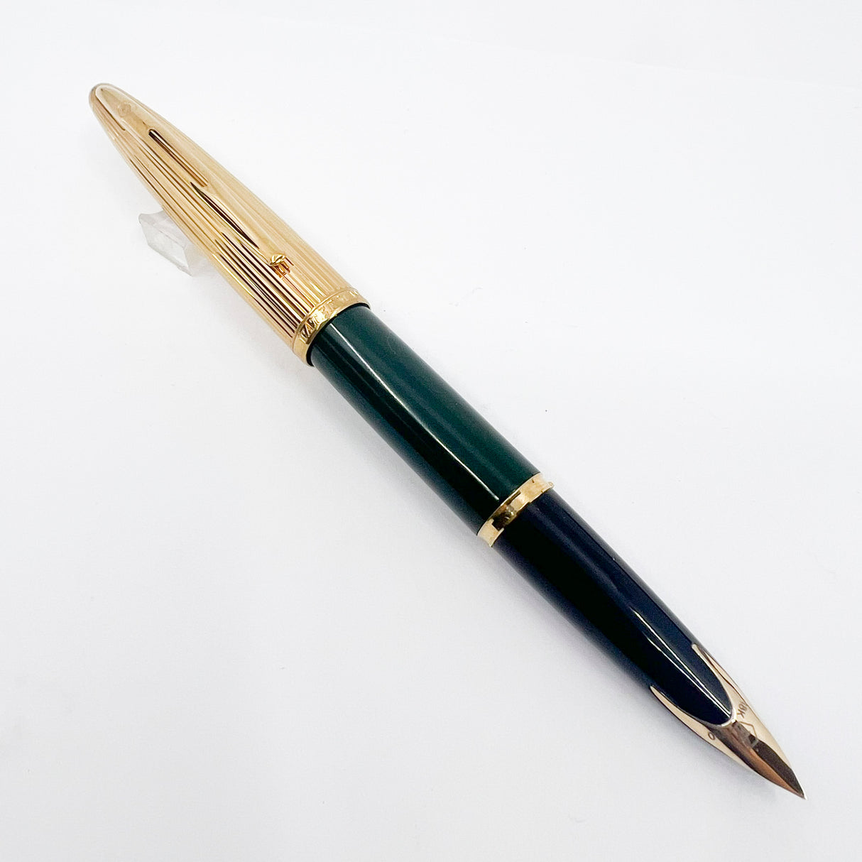 Waterman Carene Deluxe Green Barrel/Gold-Plated Fluted Cap Fountain Pen - Fine 18kt Gold Nib