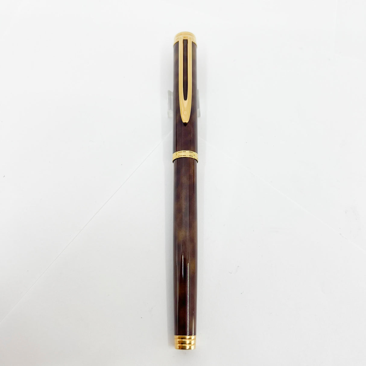 Waterman Gentleman Marbled Brown/Beige Lacquer Fountain Pen - Broad 18kt Gold Nib