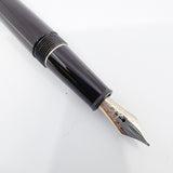 Montblanc Meisterstück 145 Doué Classique Petit Prince & Aviator Fountain Pen - Medium 18kt Gold Nib