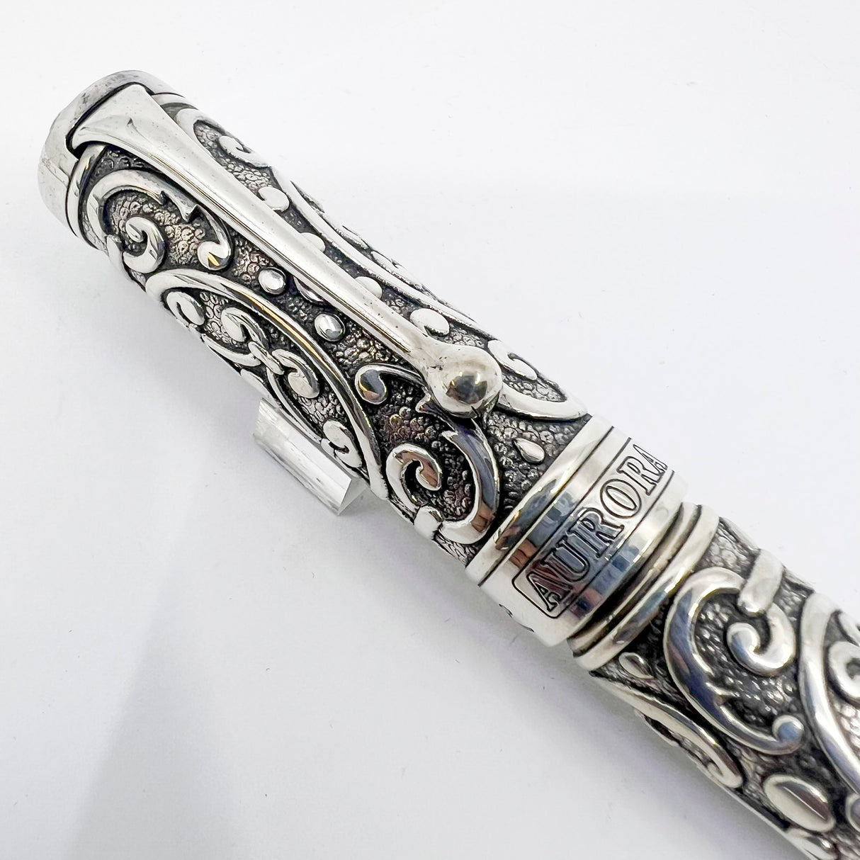 Aurora Benvenuto Cellini Sterling Silver Limited Edition Fountain Pen - Medium 18kt Gold Nib