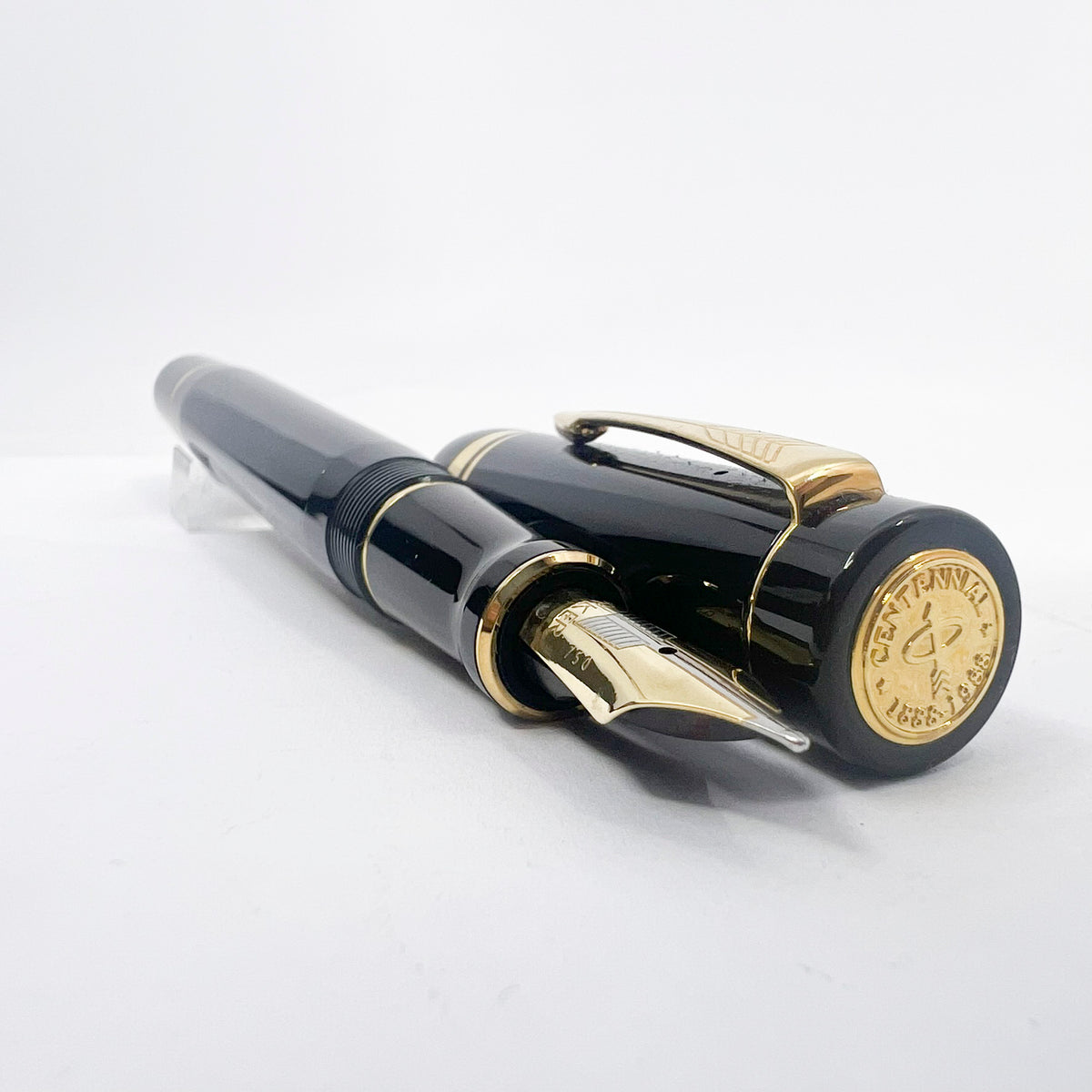 Parker Centennial (Largest Size) Black Duofold Fountain Pen  - Special Presentation Box & Contents for the 100th Anniversary of the Parker Pen Company - Medium 18kt Gold Nib