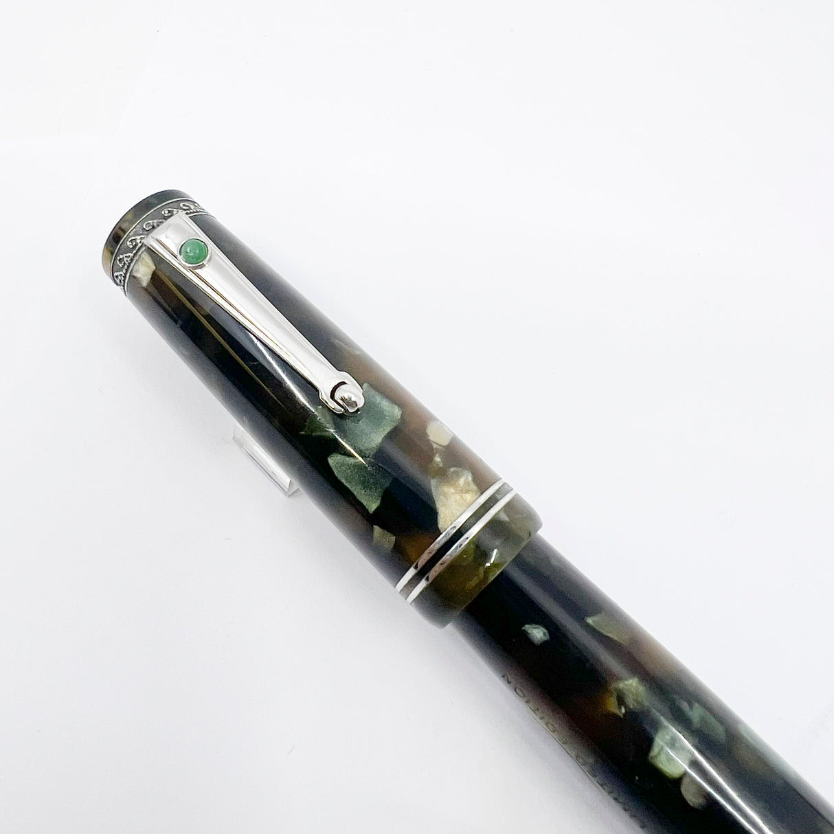 Delta Nazareth 2000 Limited Edition Fountain Pen - Broad 18kt Gold Nib