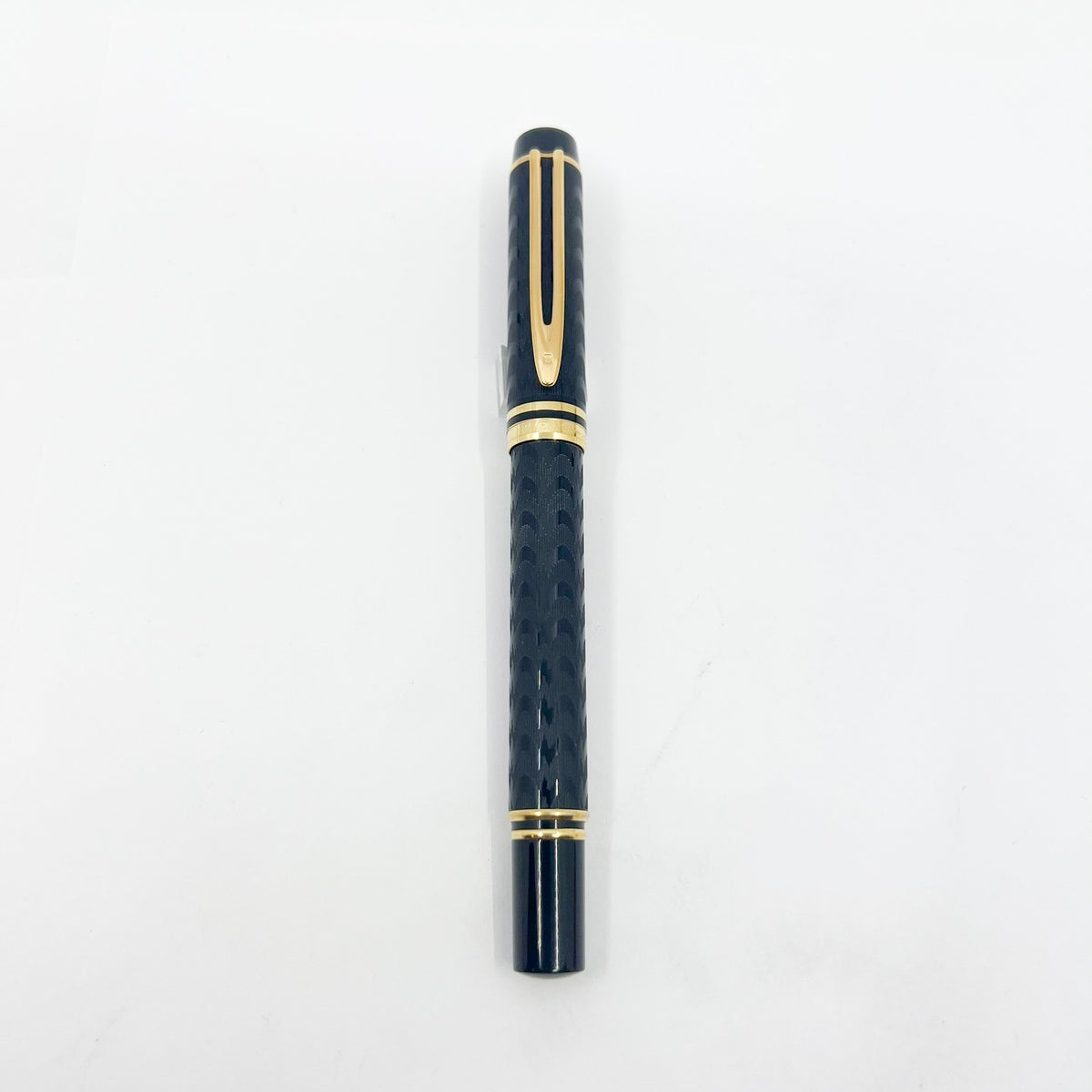 Waterman Man 100 Opera  Black Chased Fountain Pen - Medium 18kt Gold Nib