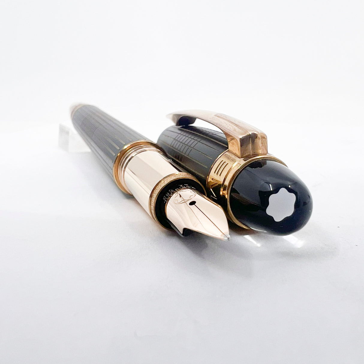 Montblanc Starwalker Rose Gold-Plated Fountain Pen - Medium 14kt Rose Gold Nib