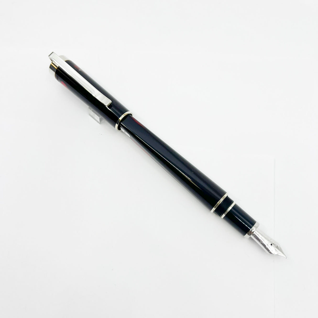 Montblanc Franz Kafka Writers Series Limited Edition Fountain Pen - Fine 18kt Gold  Nib