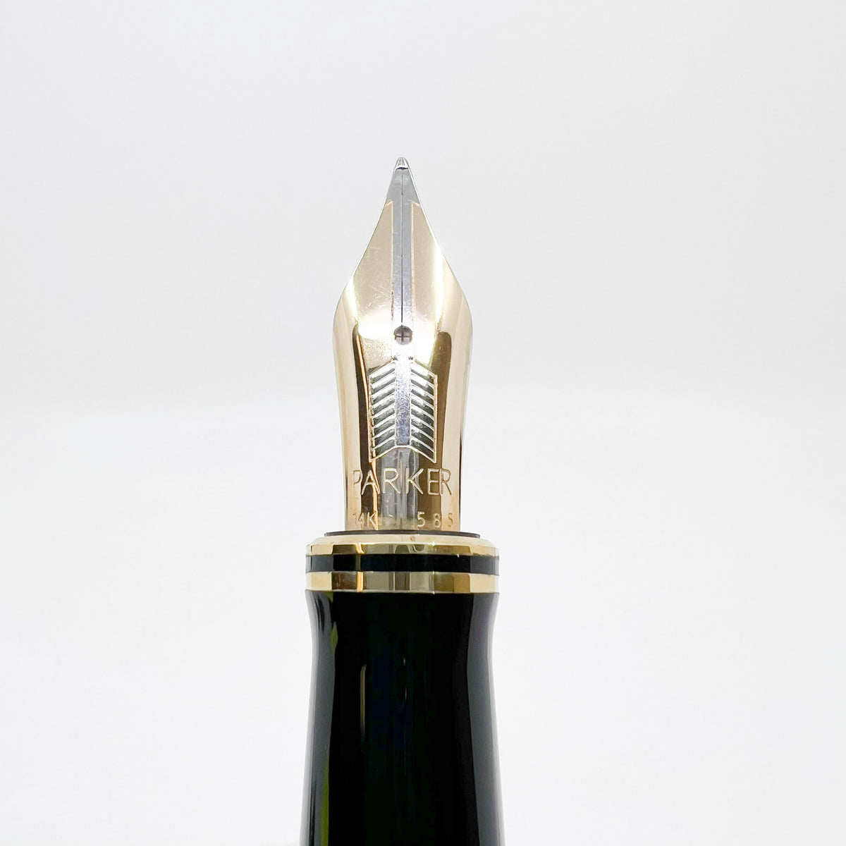 Parker Centennial (Largest Size) Duofold Blue Marble Fountain Pen - Early #31 Fine 14kt Gold Nib - Circa 1988