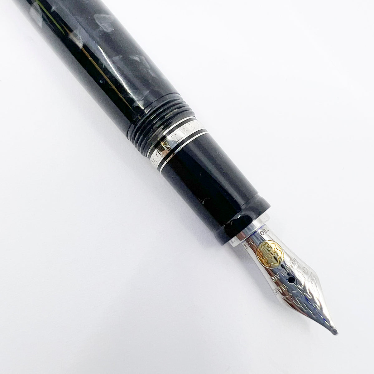 Montblanc Meisterstück Boheme Retractable Nib Soulmakers 100 Years LE 1906 Fountain Pen  - Medium 18kt Gold Nib