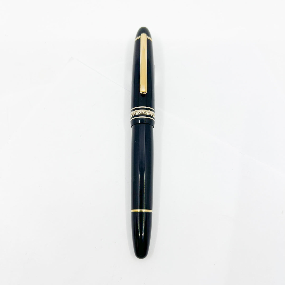 Montblanc Meisterstuck Black Resin #146 LeGrand Fountain Pen  - Broad 14kt  Gold Nib