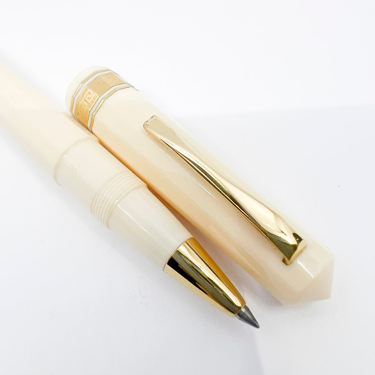 OMAS Ivory Vegetal Resin Bibliotheque Nationale Paragon Rollerball