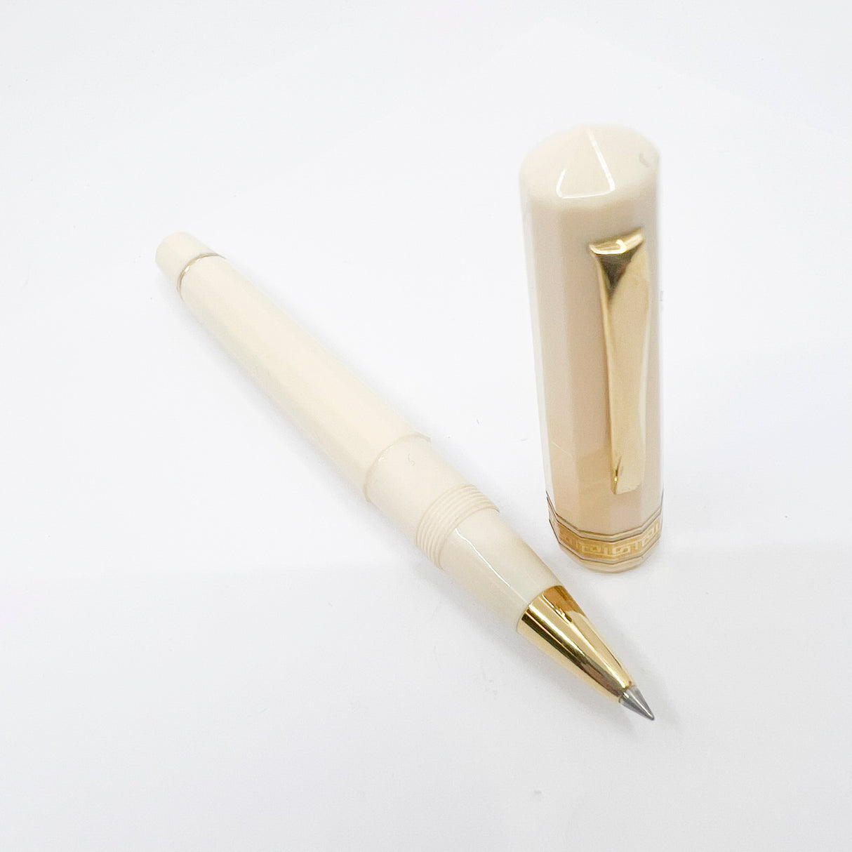 OMAS Ivory Vegetal Resin Bibliotheque Nationale Paragon Rollerball