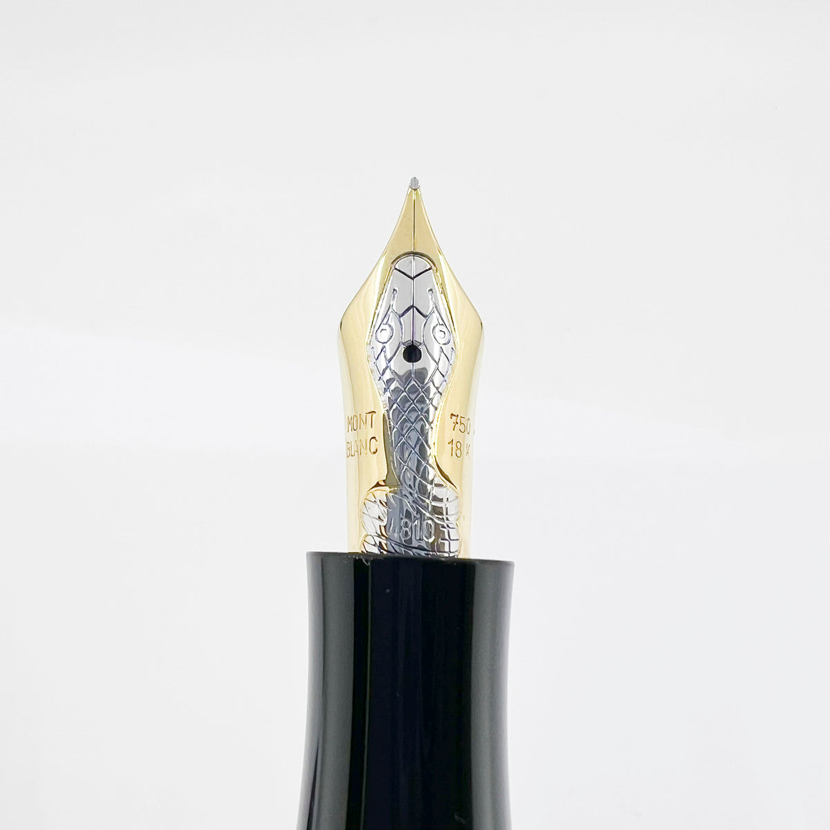 Montblanc Agatha Christie Sterling Silver Limited Edition Fountain Pen - Fine 18kt Gold Nib