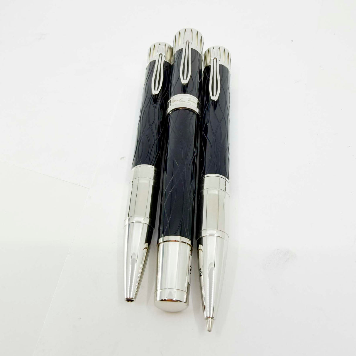 Montblanc Mark Twain Writer Series Limited Edition 3- PIECE SET - Medium 18kt Gold Nib
