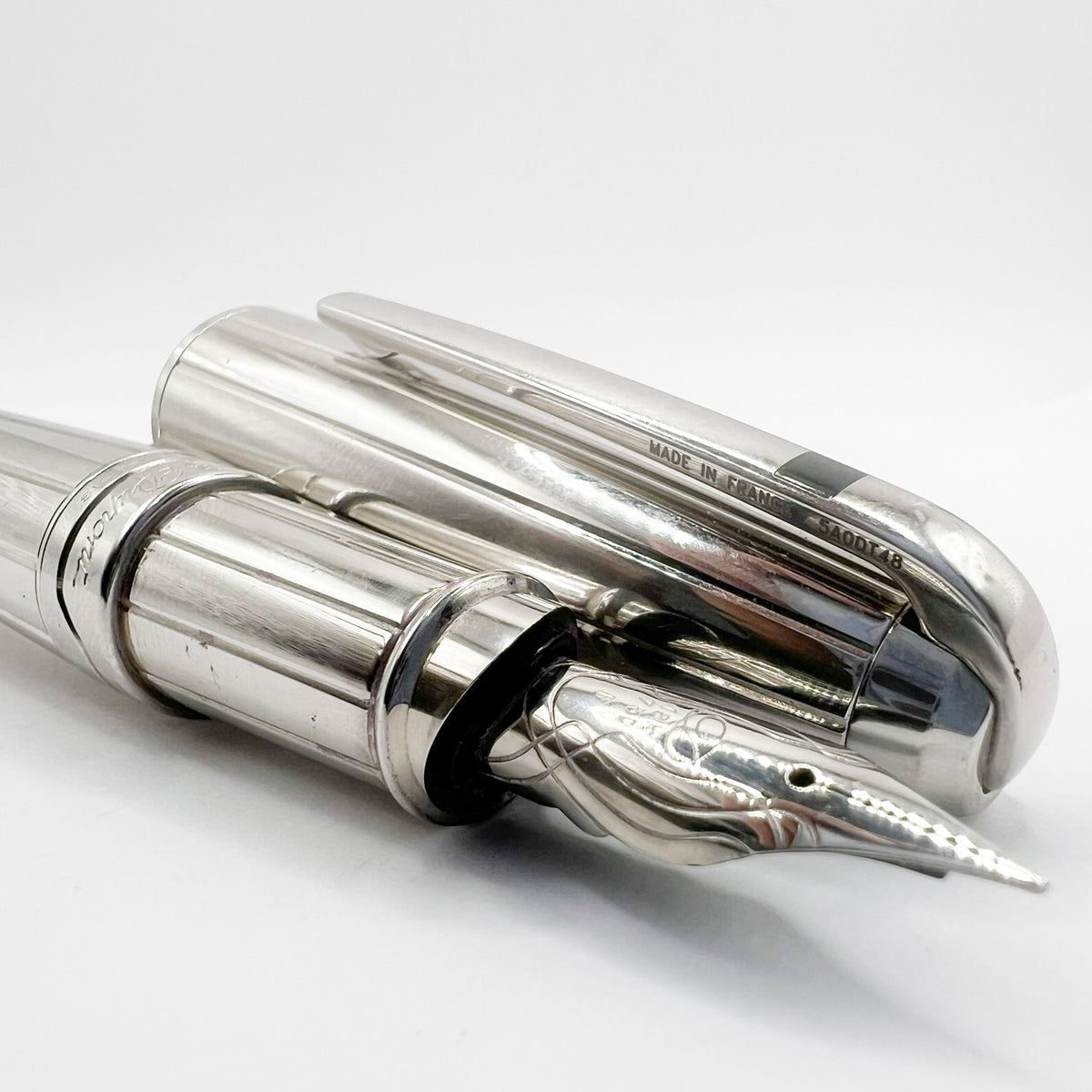 S. T. Dupont Orpheo (Largest Size) Palladium Plated Fountain Pen -  Fine 18kt Gold Nib