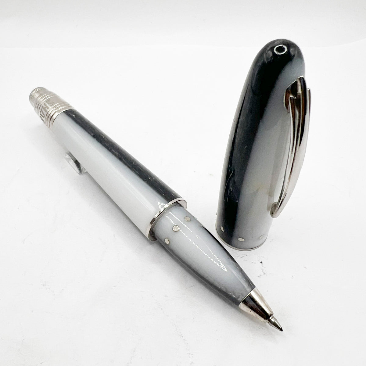 Nettuno (Italy)  "Shark" Oversized Convertible Rollerball/Ballpoint Limited Edition # 31/400