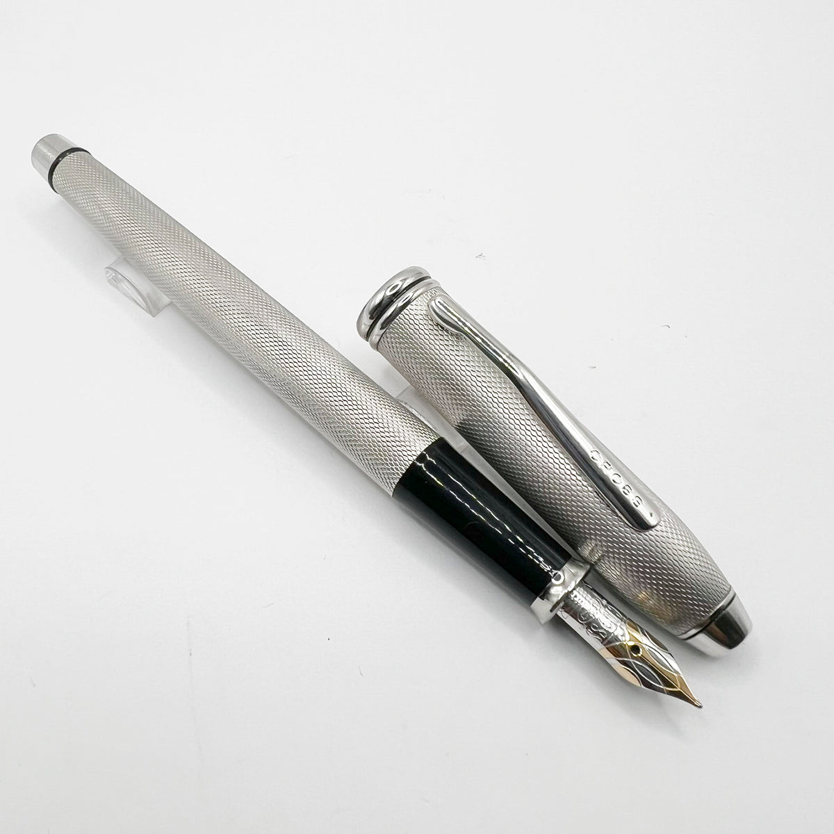 Cross Pinnacle Sterling Silver Barleycorn Fountain Pen -  Fine 18kt Gold Nib