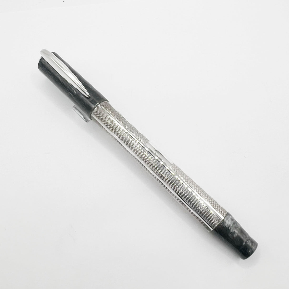 Visconti Rinascimento Stardust Grey Fountain Pen -   Broad 14kt Gold Nib