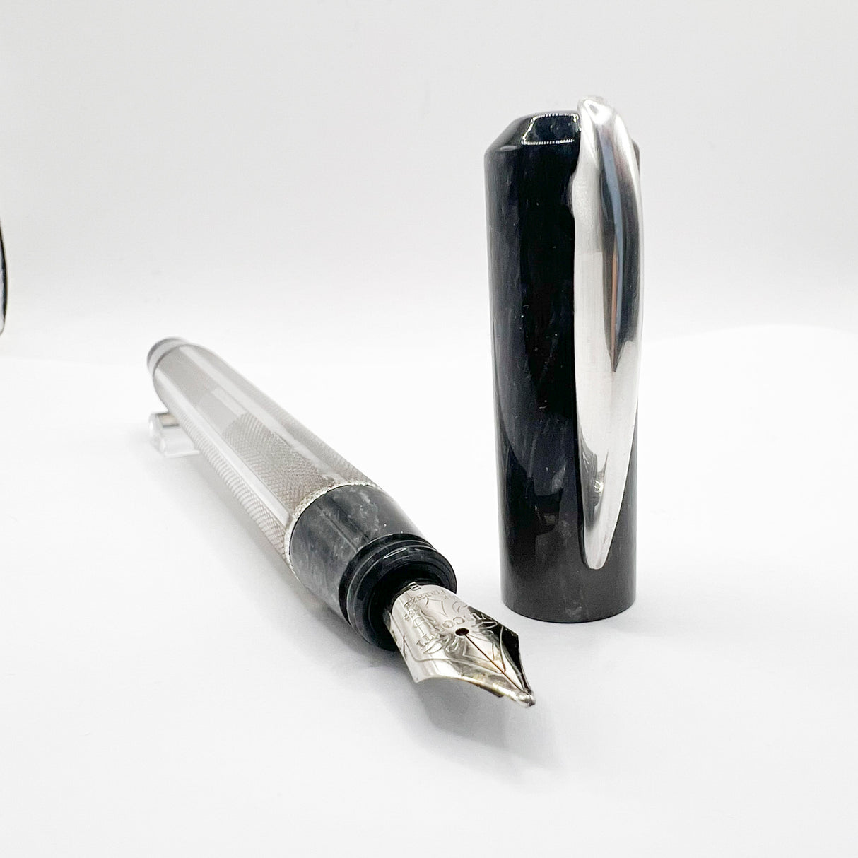Visconti Rinascimento Stardust Grey Fountain Pen -   Broad 14kt Gold Nib
