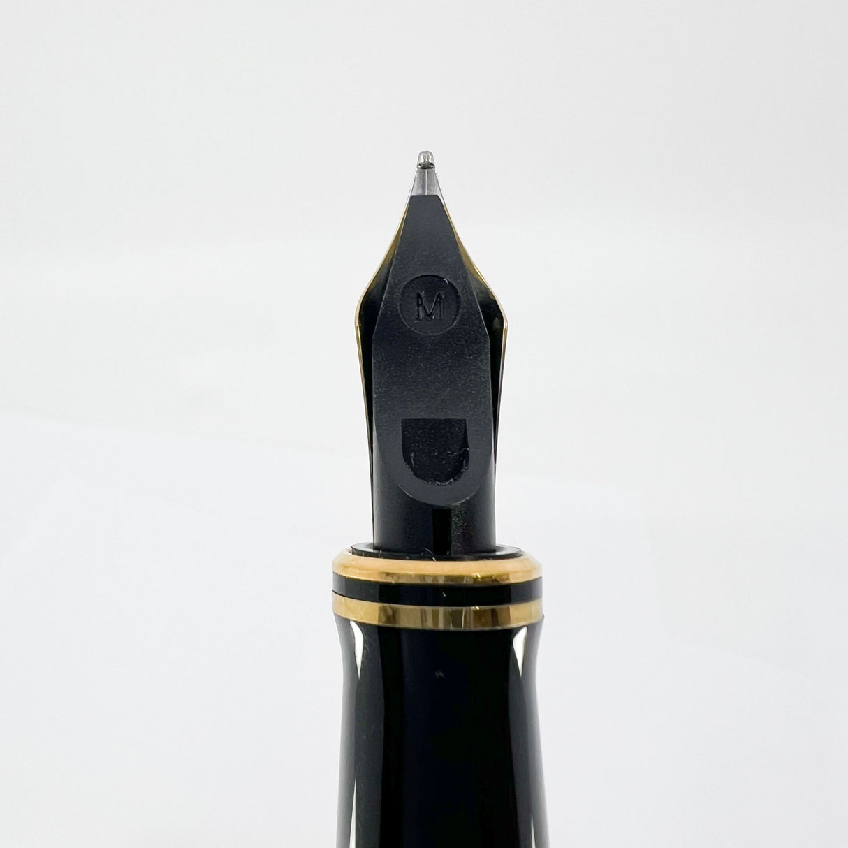 Parker Iconic "Big Red" (Orange) Duofold Centennial (Largest Size) Fountain Pen - Medium 18kt Gold Nib (Circa 1995)