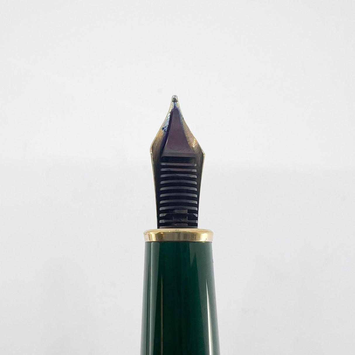 Montblanc Meisterstuck Solitaire  Czar Nikolai Classique 144 Malachite Cap/Vermeil Barrel Fountain Pen