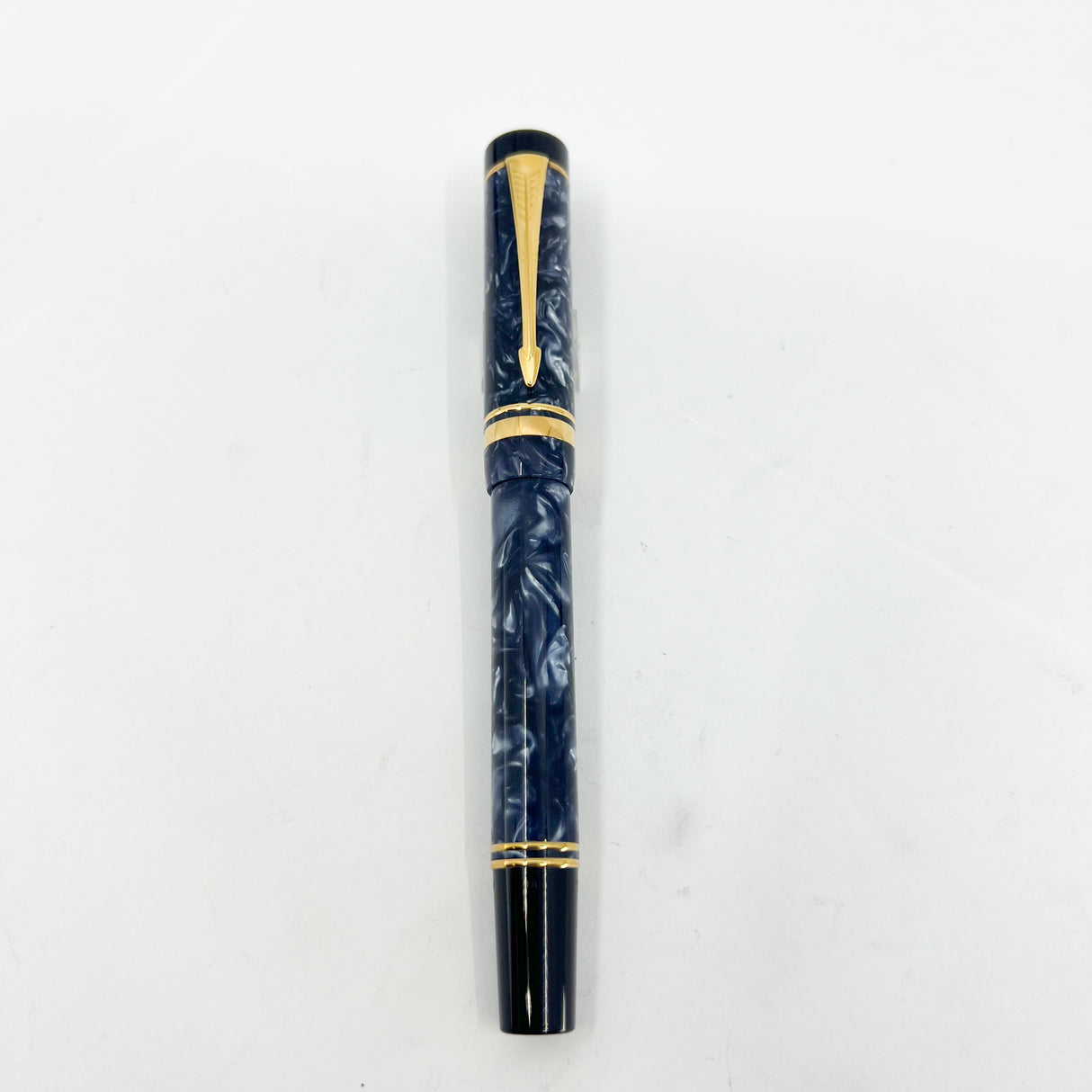 Parker International Duofold Blue Marble Fountain Pen - Broad 18kt Gold Nib