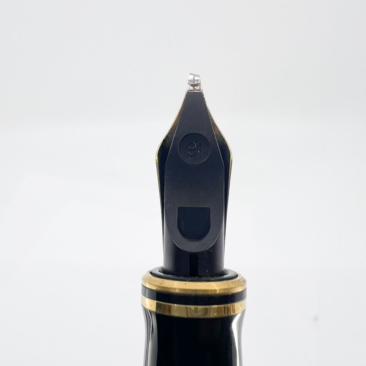 Parker Duofold Centennial (Largest) Marbled Blue Fountain Pen - Double Broad Oblique #91 18kt Gold Nib