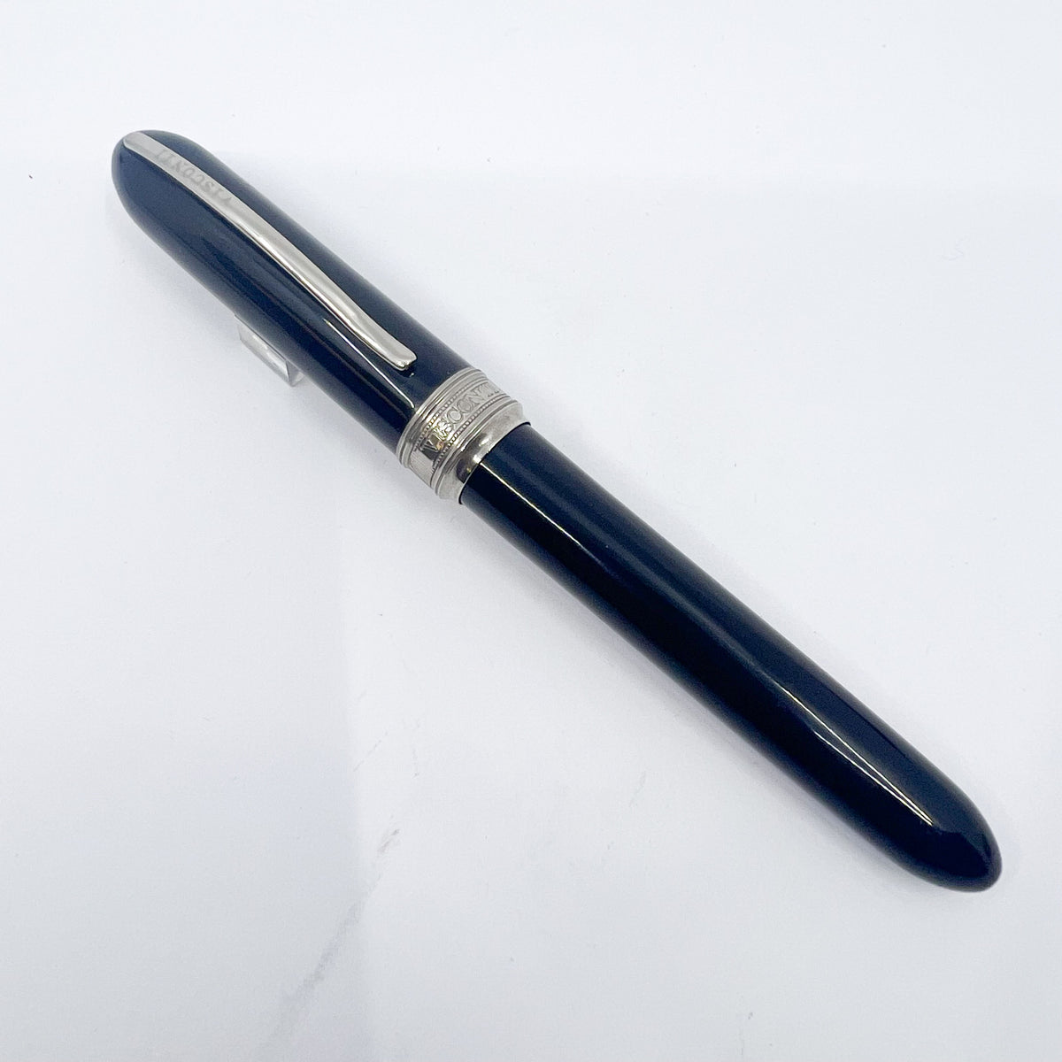 Visconti Early Van Gogh Maxi Black Fountain Pen - Large Fine 14kt Gold Nib