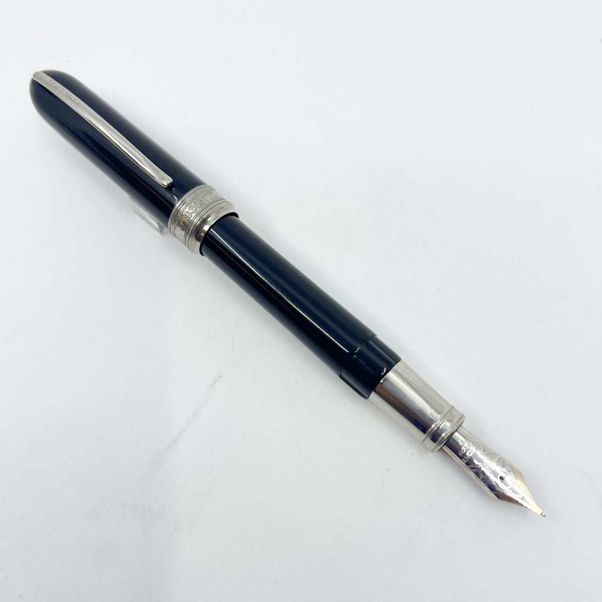 Visconti Early Van Gogh Maxi Black Fountain Pen - Large Fine 14kt Gold Nib