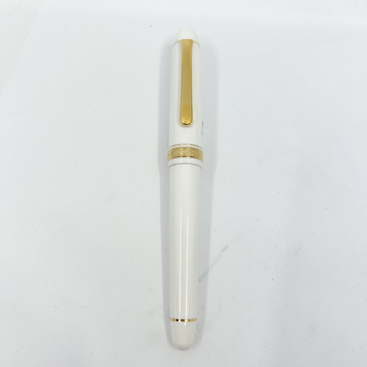 Platinum #3776 Chenonceau White GT Fountain Pen - Fine 14kt Gold Nib