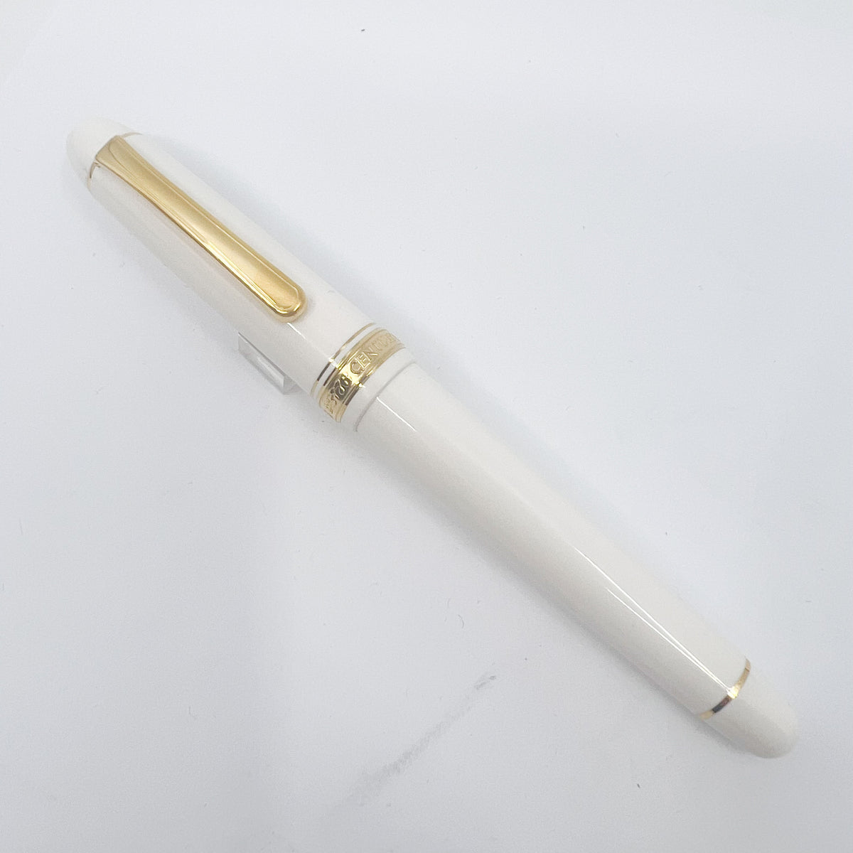 Platinum #3776 Chenonceau White GT Fountain Pen - Fine 14kt Gold Nib