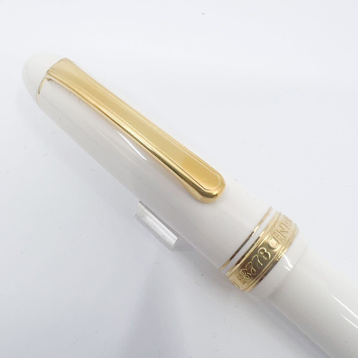 Platinum #3776 Chenonceau White GT Fountain Pen - Fine 14kt Gold Nib