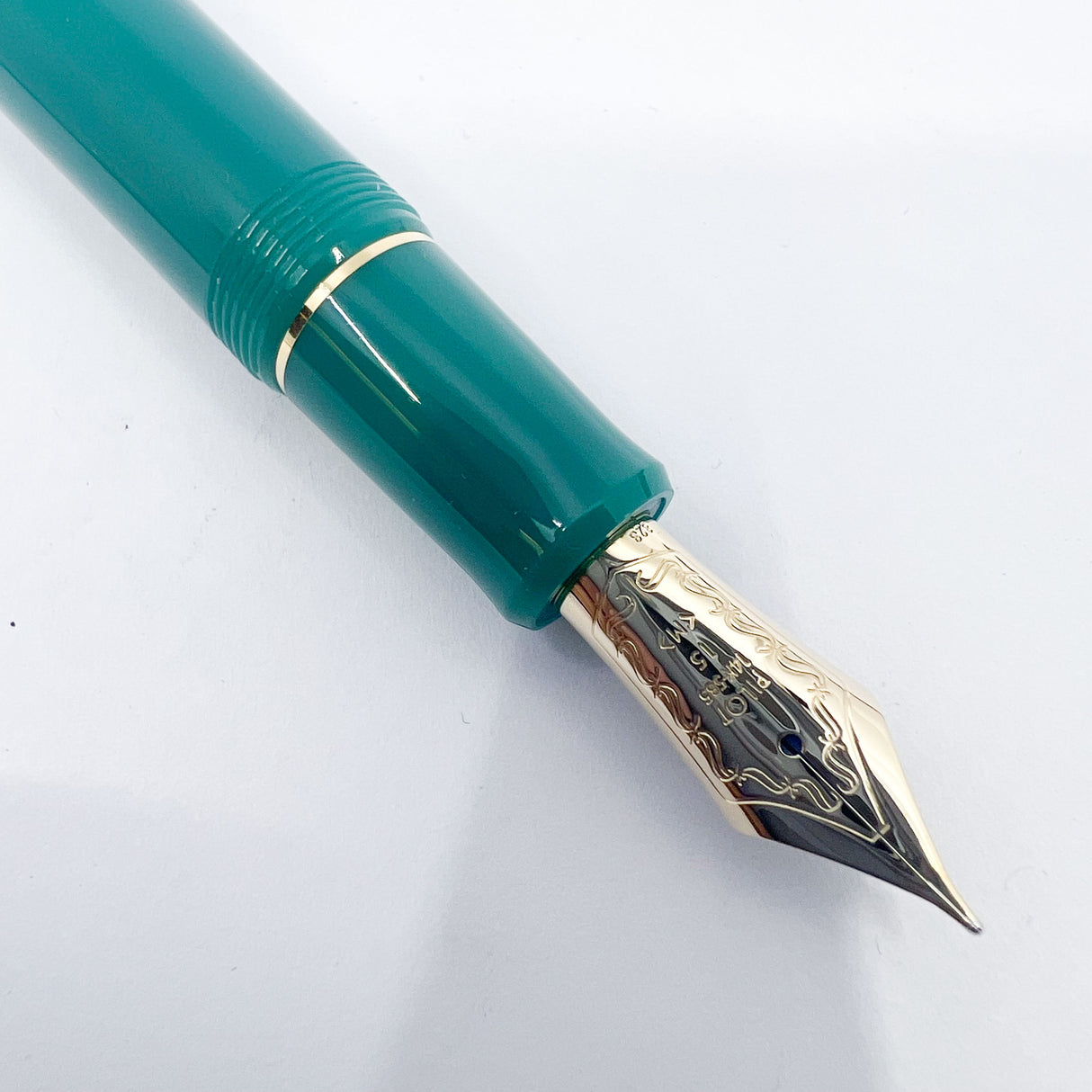 Pilot Custom 743 Verdigris Fountain Pen - Medium #15 14kt Gold Nib
