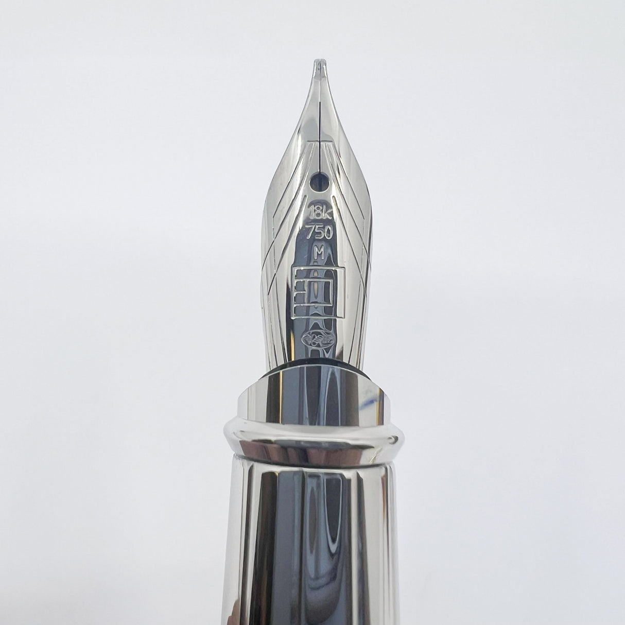 S. T. Dupont Orpheo Fountain Pen - Palladium Plated Cap - Textured Leather Barrel -  Medium 18kt Gold Nib