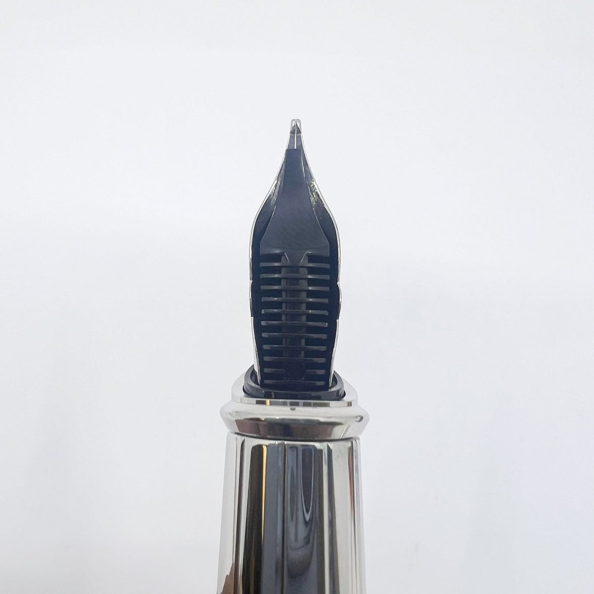 S. T. Dupont Orpheo Fountain Pen - Palladium Plated Cap - Textured Leather Barrel -  Medium 18kt Gold Nib