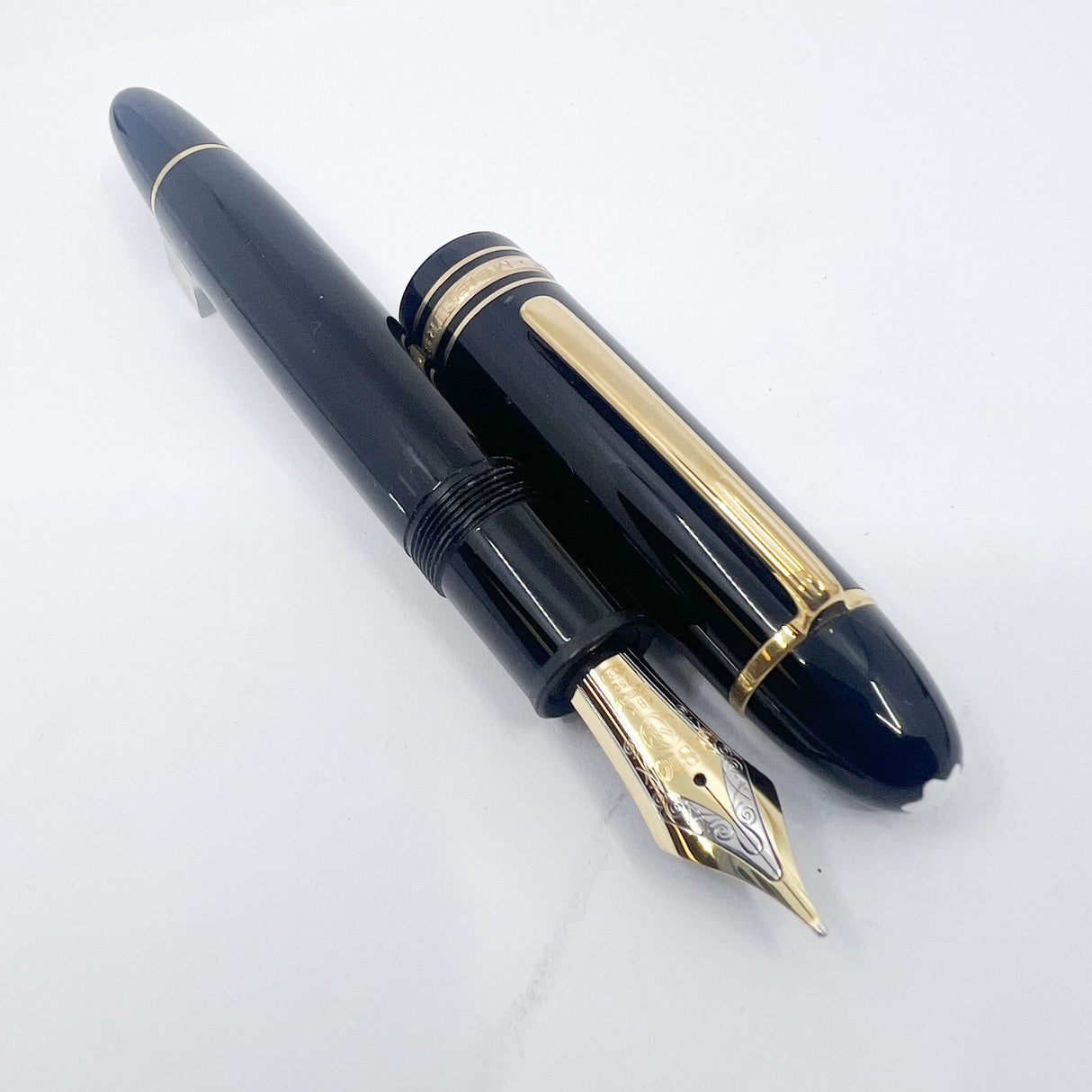 Montblanc Meisterstuck Black Resin #149 (Largest) Fountain Pen - Medium 18kt Gold Nib