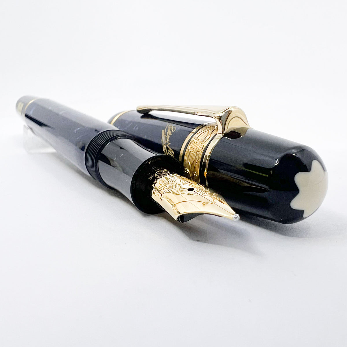 Montblanc Edgar Allan Poe Writer's Limited Edition Fountain Pen - Medium 18kt Gold Nib