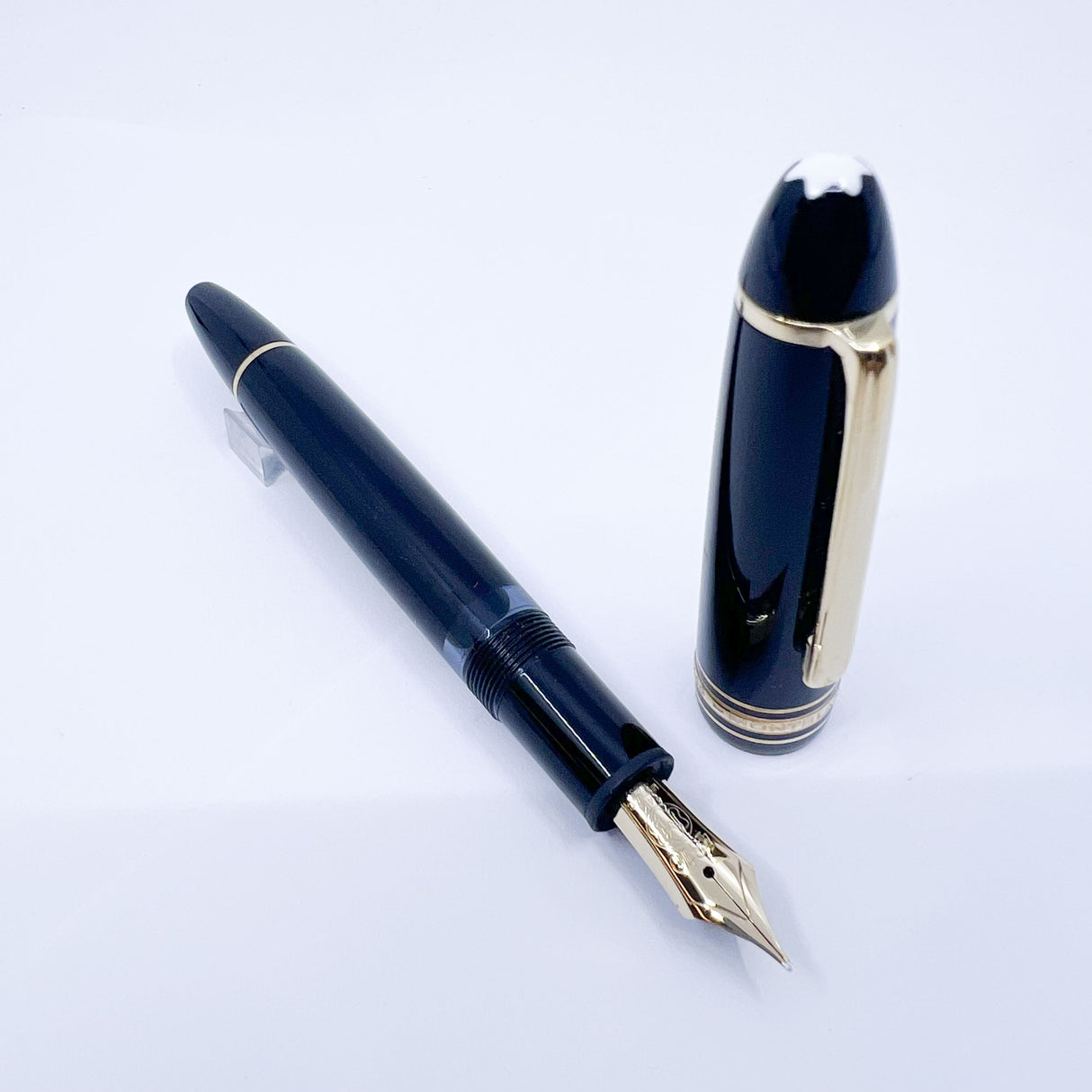 Montblanc Meisterstuck Black Resin #146 LeGrand Fountain Pen  - Fine 14kt  Gold Nib