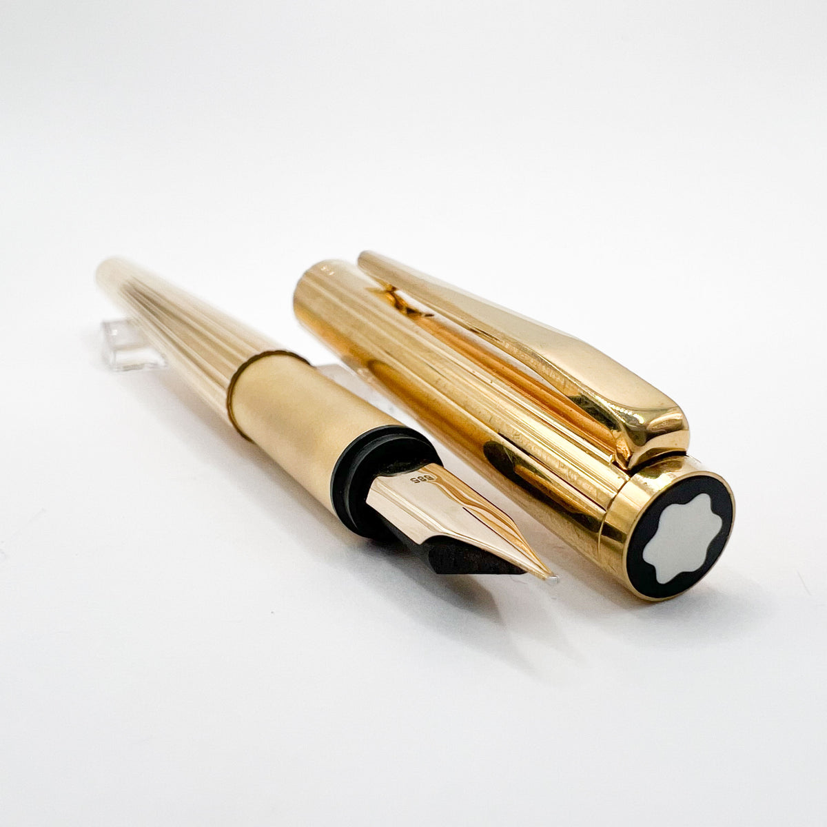 Montblanc Noblesse Gold-Plated Fluted Vertical Lines Fountain Pen  - Extra Fine 14kt Gold Nib