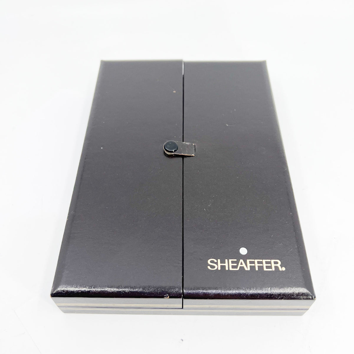 Sheaffer Sterling Silver "Top-of-the Line" Crest Fountain Pen  - Fine 18kt Gold Nib (Circa 1990s)