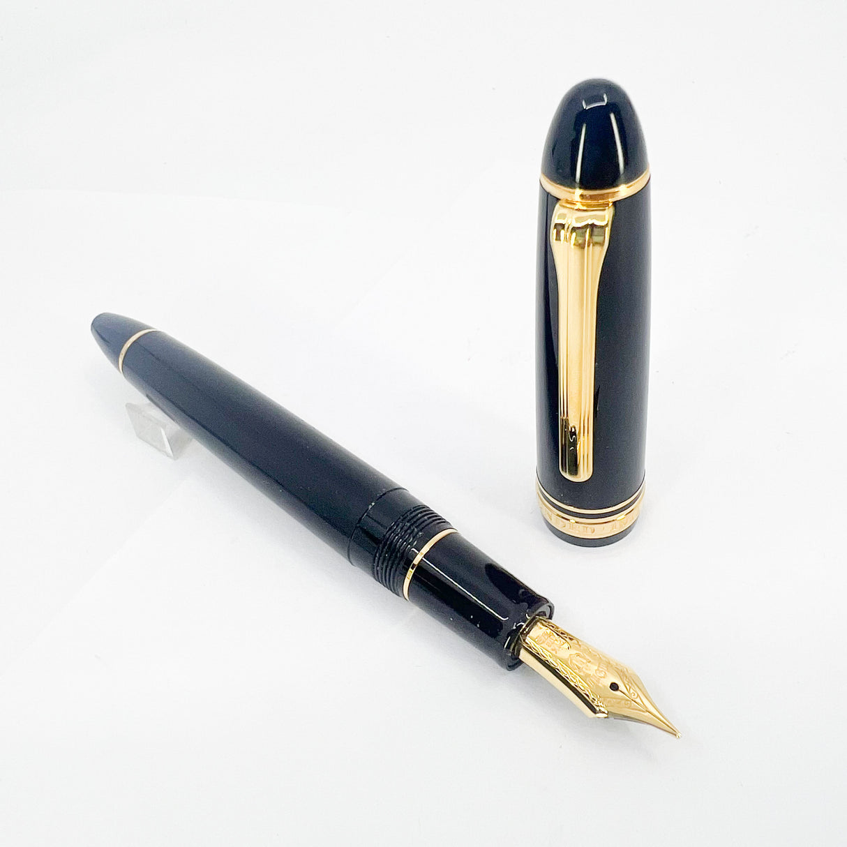 Sailor Black 1911L Large Fountain Pen  - Broad 21kt Gold Nib