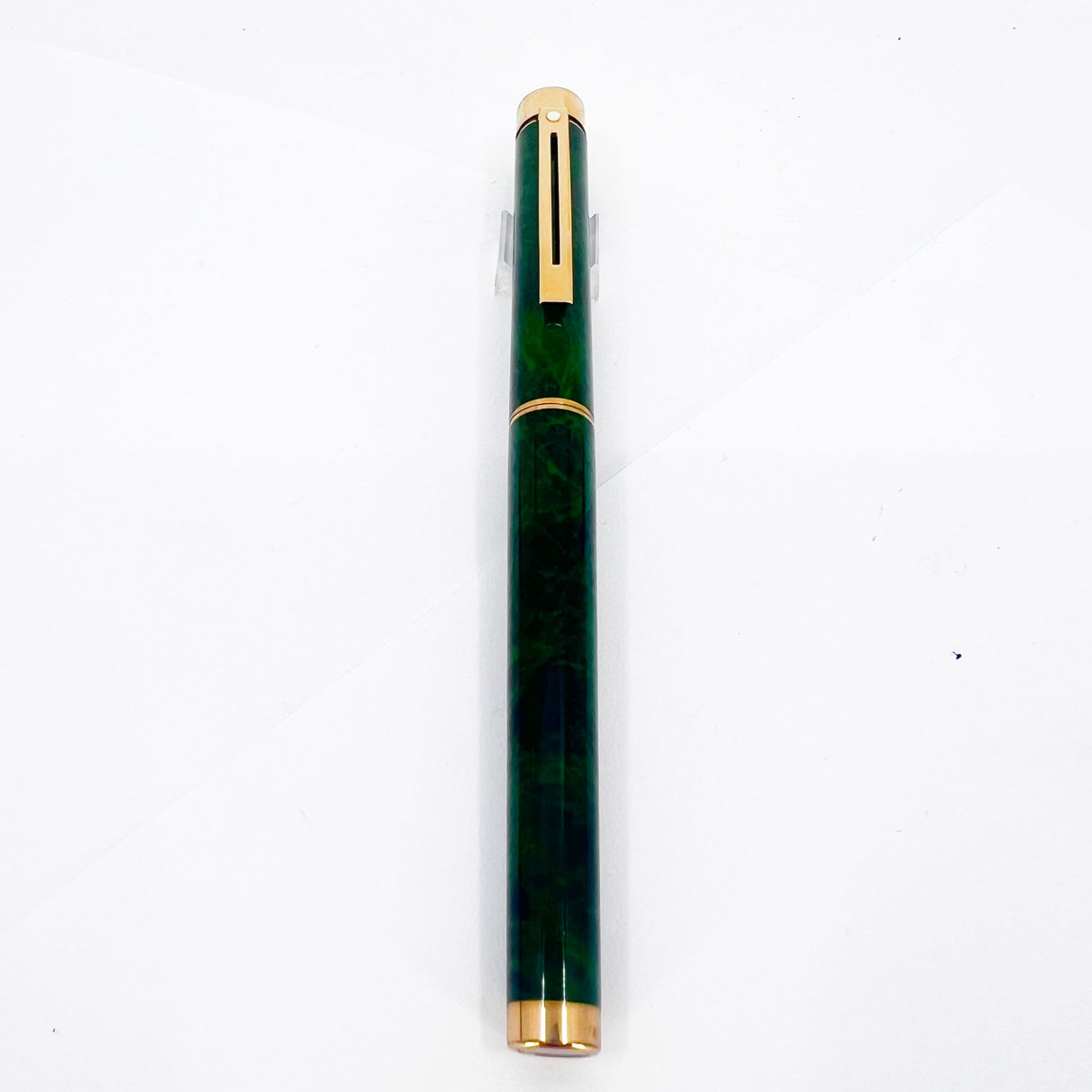 Sheaffer Full Size Targa Marbled Green Ronce Lacque Fountain Pen - Broad 14kt Gold Nib